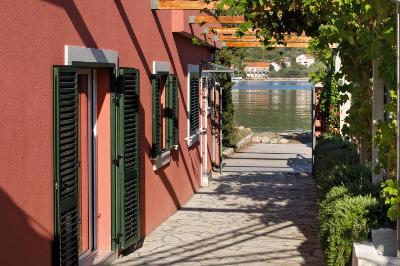Villa Luna Sutomiscica Екстериор снимка