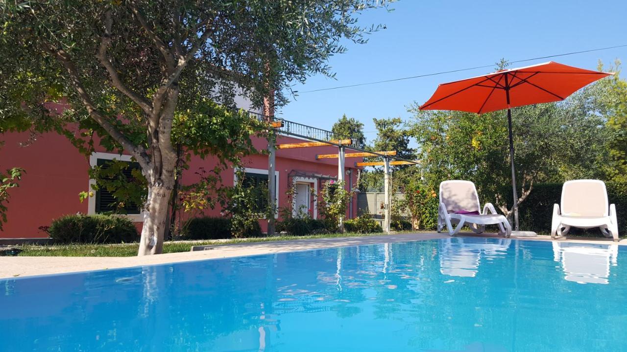 Villa Luna Sutomiscica Екстериор снимка