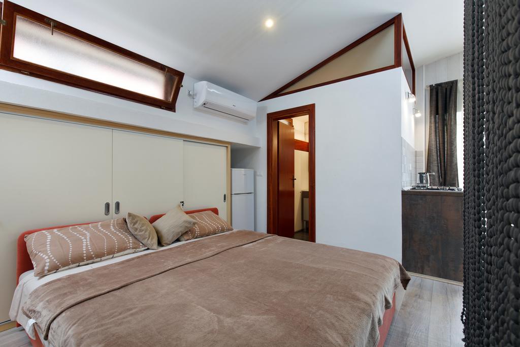 Villa Luna Sutomiscica Екстериор снимка
