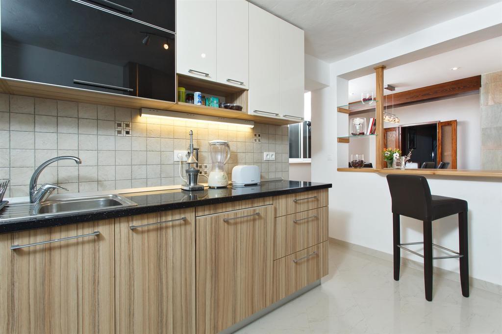 Villa Luna Sutomiscica Екстериор снимка