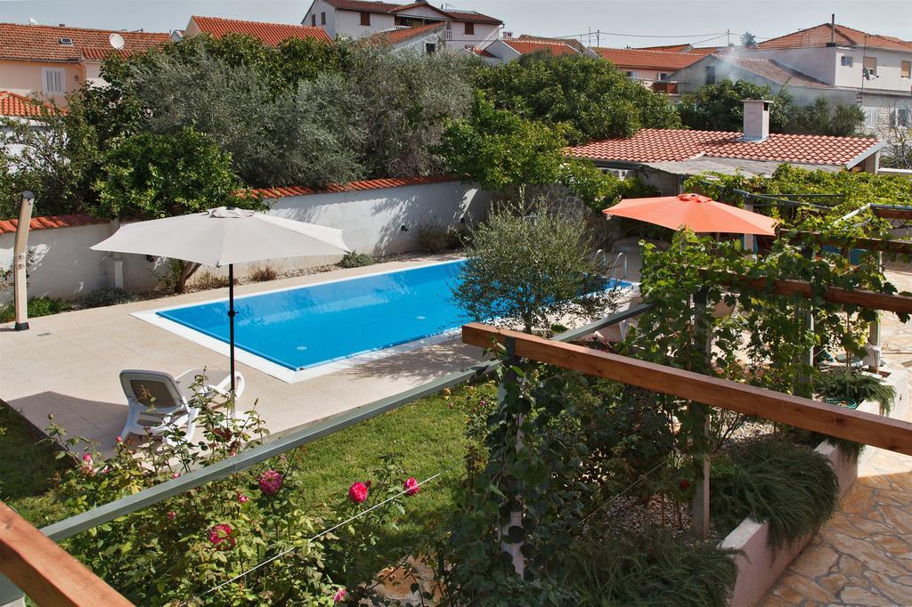 Villa Luna Sutomiscica Екстериор снимка