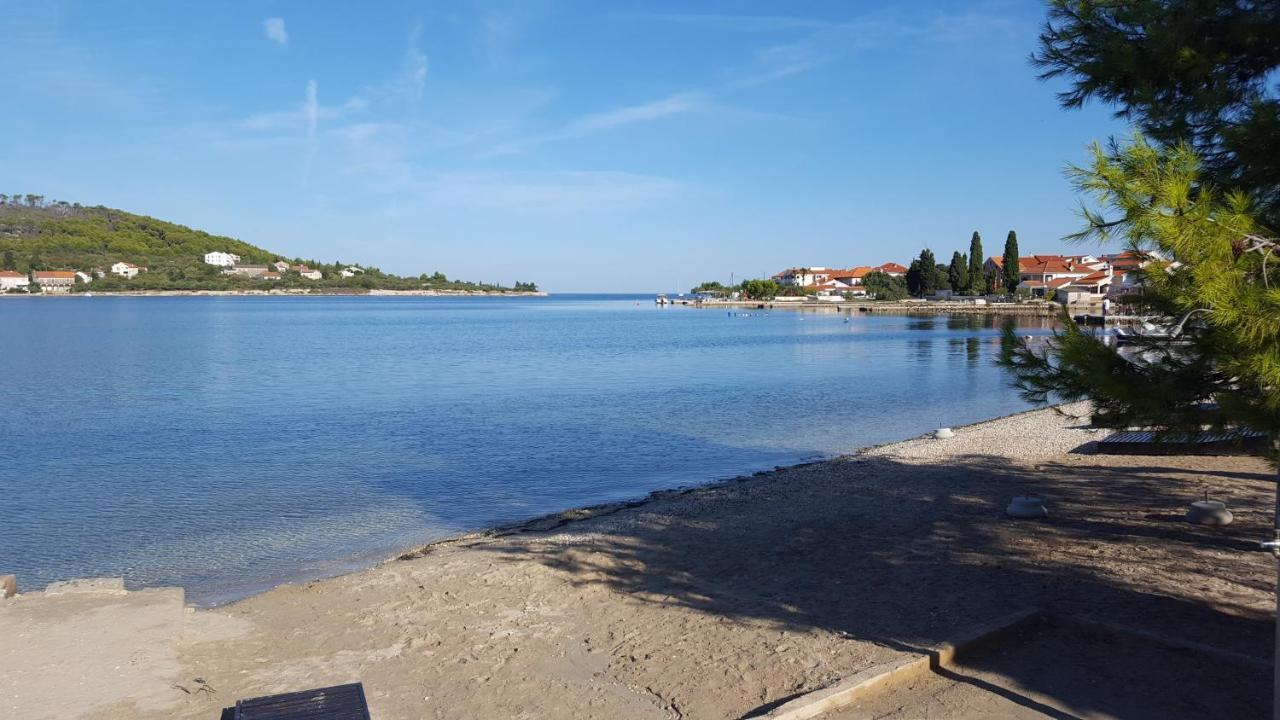 Villa Luna Sutomiscica Екстериор снимка
