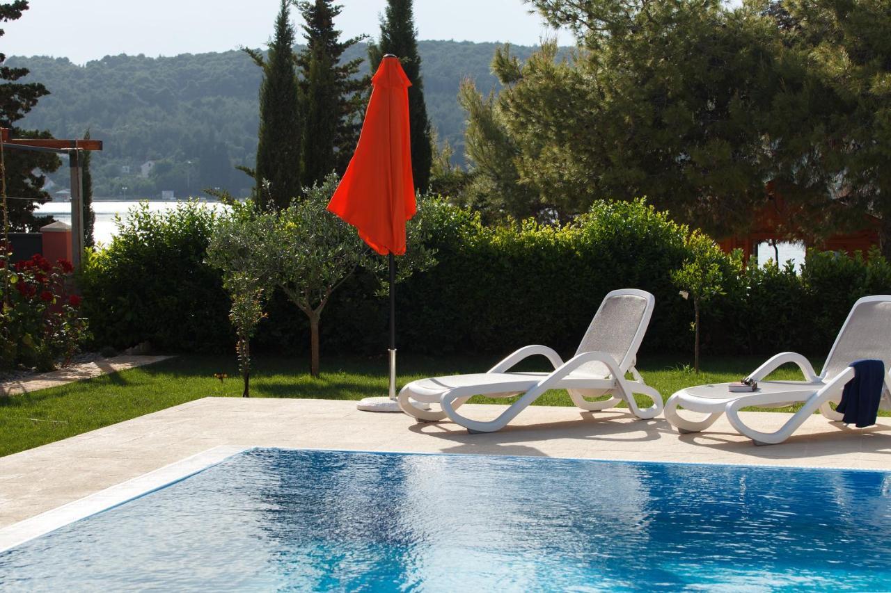 Villa Luna Sutomiscica Екстериор снимка