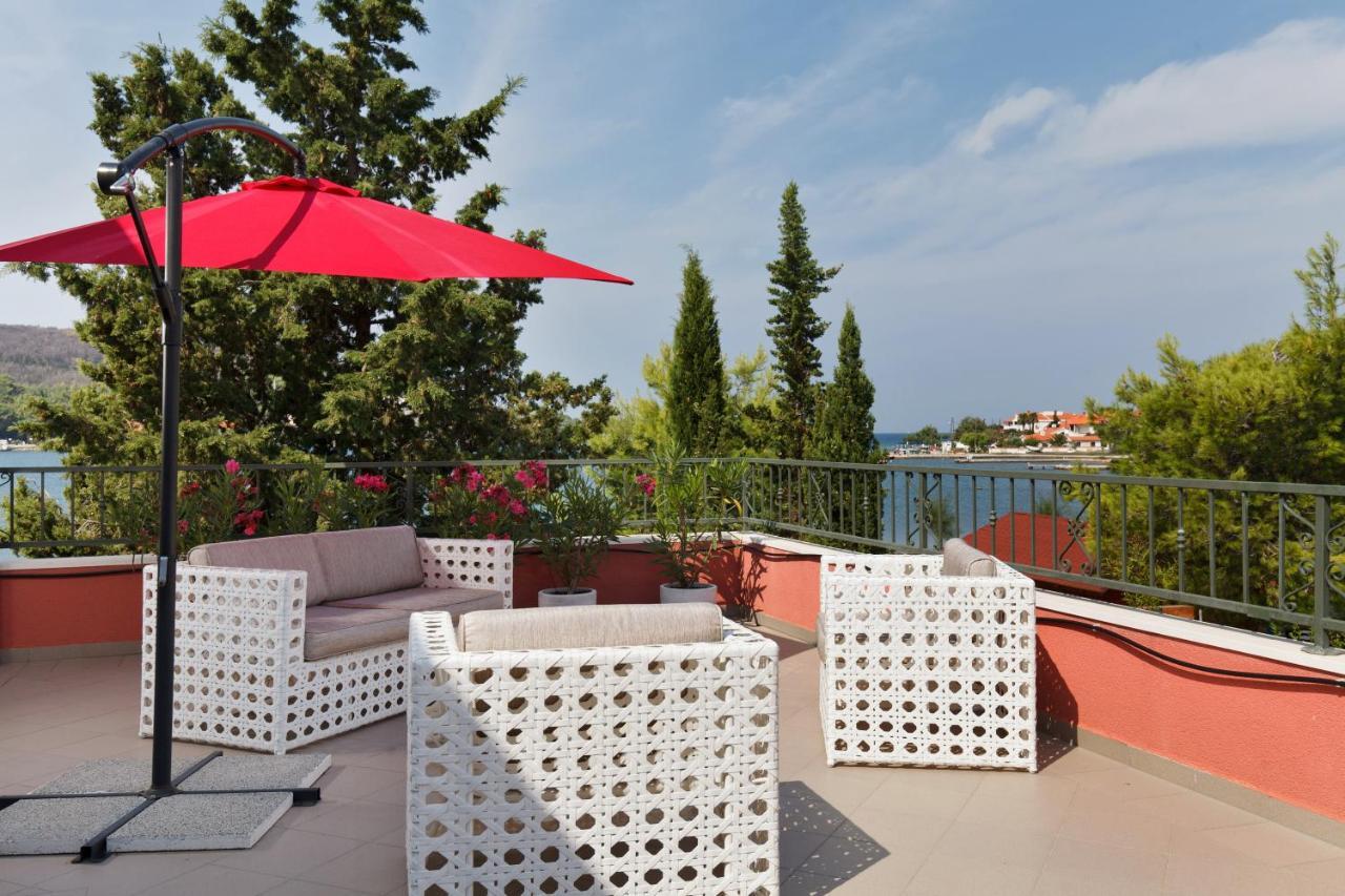 Villa Luna Sutomiscica Екстериор снимка